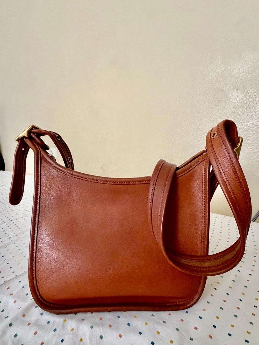 Vintage 90's Coach British Tan Janice's Legacy Shoulder Bag Made in Turkey